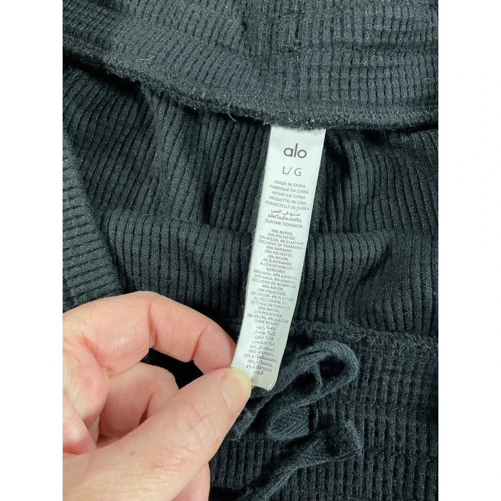 Alo Yoga Weekend Escape Waffle Knit High Waist Shorts Black Large 1602